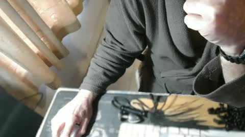 amslave4f online show from June 15, 7:11 am