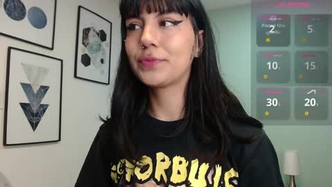 Amy 3 online show from June 9, 4:01 am