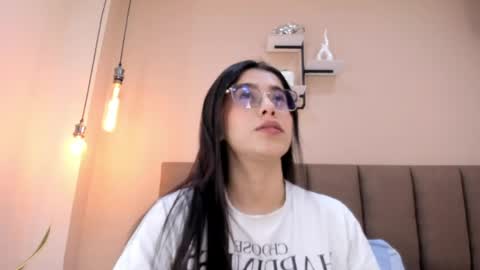 amy__wats0n online show from June 9, 7:02 pm