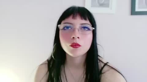 amy_bat online show from June 13, 2:38 pm
