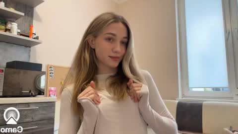 Snapshot of amy_chill chatting on February 13, 9:41 am Amy Chill online show from February 13, 9:41 am