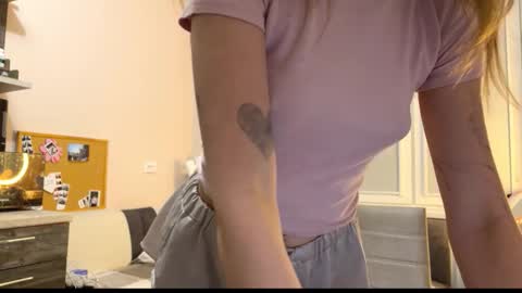 Amy Chill online show from February 6, 6:10 pm