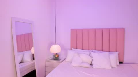 Aleja   online show from November 2, 3:06 am