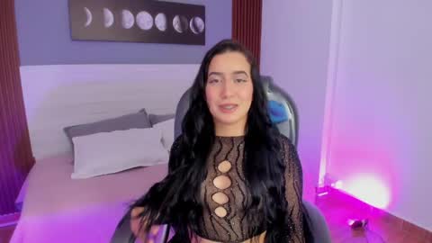 amy_leah_ online show from April 22, 6:37 pm