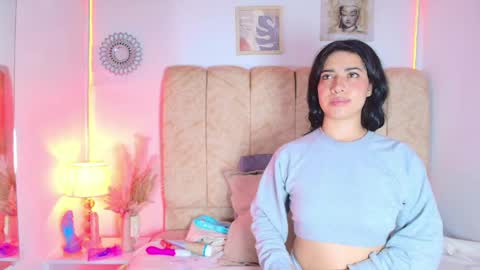 Amy online show from May 22, 11:50 am