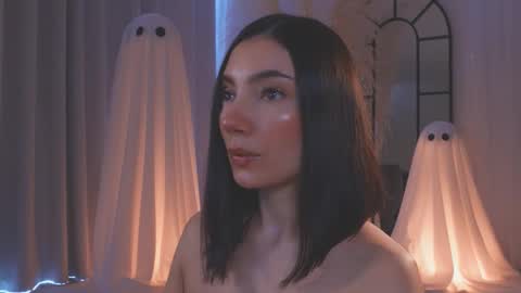 Amy Armstrong online show from October 28, 7:48 pm