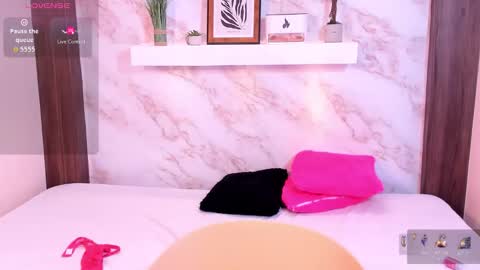 My name is AMY... Nice to meet you  thumb up me please its important online show from December 16, 9:21 pm