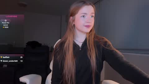 Amy online show from December 17, 5:18 am