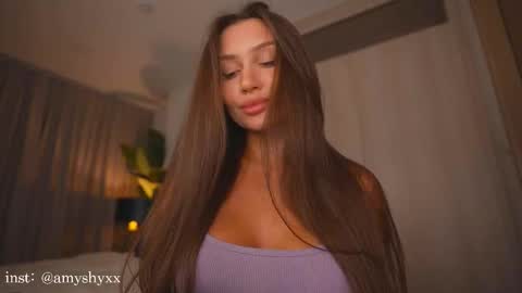 amylure online show from February 16, 2:37 pm