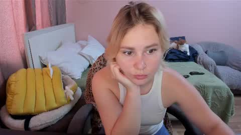 amymilson online show from July 23, 10:24 am