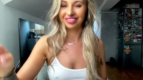 amyroberta92 online show from July 17, 6:48 am