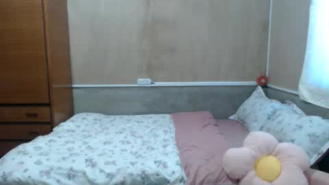 amysweetbabe online show from June 7, 7:13 am