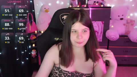 amyvibes online show from October 9, 9:09 pm