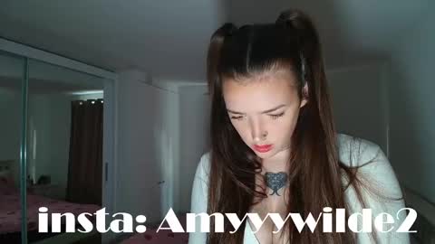 Amyyyoxxo online show from November 28, 12:01 pm