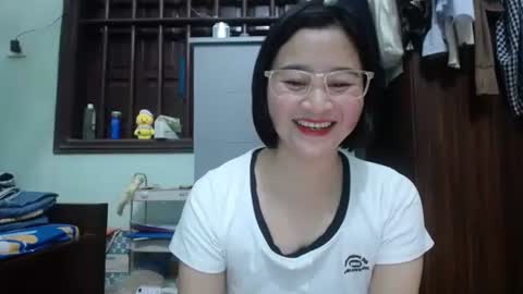 an_naughty online show from December 16, 7:04 am