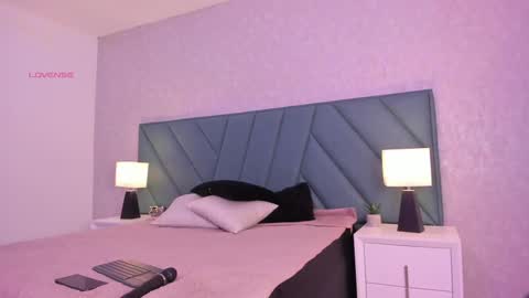 An Valkiria online show from February 13, 4:11 am