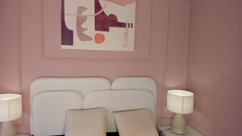 Ana  online show from March 1, 2:02 pm