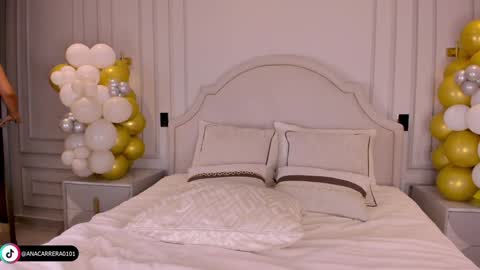 Snapshot of ana_carrera1 chatting on September 17, 12:47 am Ana Carrera online show from September 17, 12:47 am