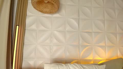   online show from November 13, 4:59 am