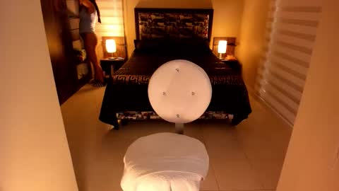 Anabel online show from October 8, 8:15 pm