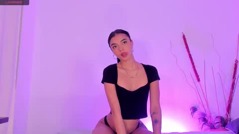 ANABEL WOLF  online show from February 25, 12:14 am