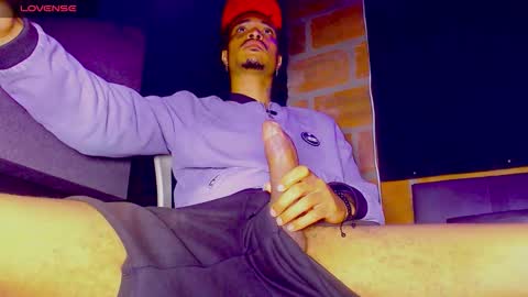 Snapshot of anaconda_blackk chatting on October 22, 12:51 pm anaconda_blackk online show from October 22, 12:51 pm