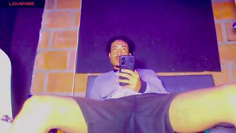 Snapshot of anaconda_blackk chatting on October 21, 12:21 pm anaconda_blackk online show from October 21, 12:21 pm
