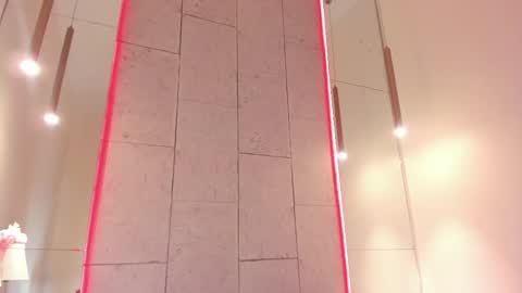 Anna online show from March 25, 11:39 am