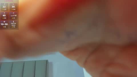 A N A online show from December 3, 9:37 pm