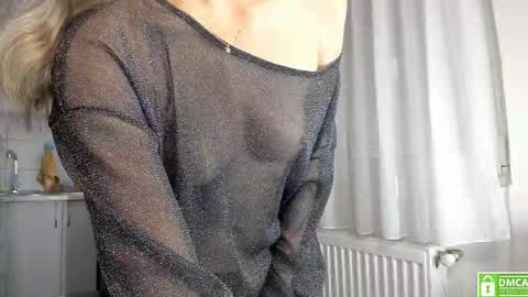 Anahi online show from November 16, 6:04 am