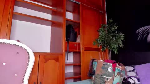 Anahi online show from November 12, 3:09 am