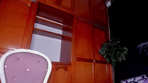 Anahi online show from January 10, 3:45 am