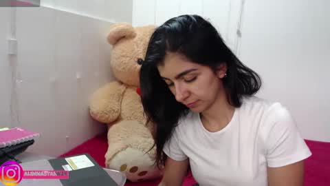 Anahi Browns online show from October 8, 6:36 pm