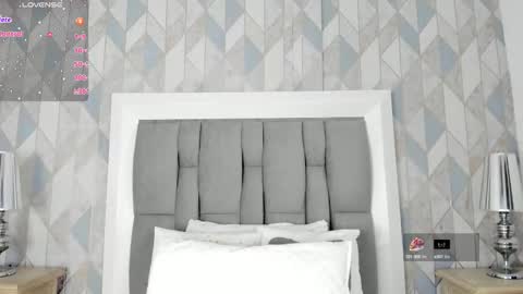   online show from October 10, 11:38 am