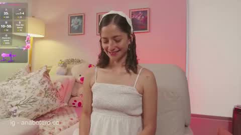 Ana Mara Botero online show from October 22, 7:59 pm