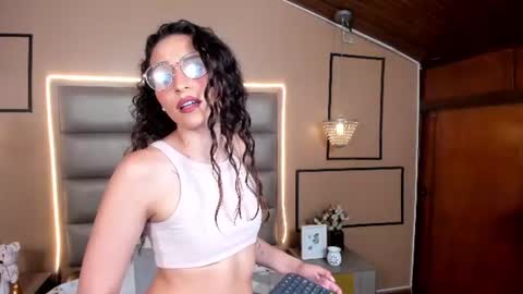 Ana Maria  online show from July 14, 2:05 am