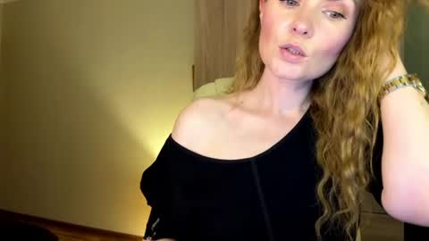 Ana online show from June 28, 11:23 pm