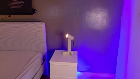 Kendra  online show from November 29, 12:35 pm