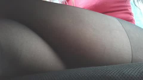   online show from December 5, 2:59 pm