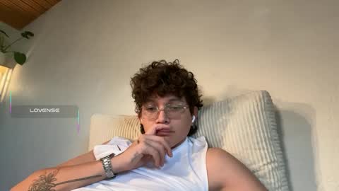 Snapshot of anddres_boss chatting on September 29, 2:49 pm Tell Me ANDRESS ----- online show from September 29, 2:49 pm