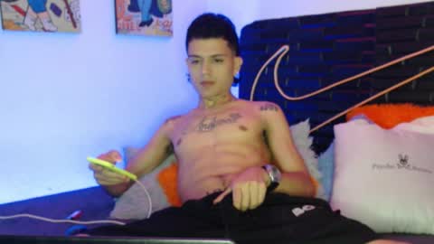 Snapshot of andersonz98 chatting on October 28, 5:08 am andersonZ98 online show from October 28, 5:08 am