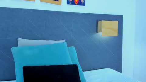 Andrea online show from March 4, 12:13 pm