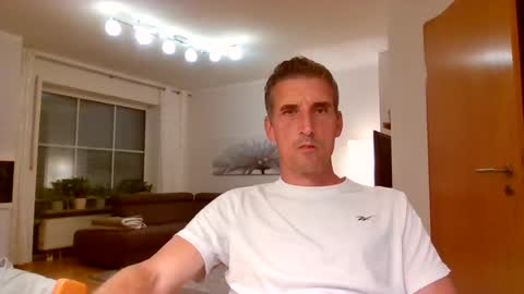 Name online show from July 25, 8:18 pm