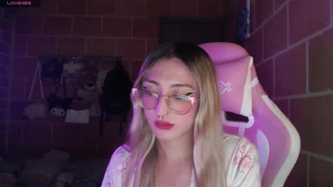 Andrea  online show from July 24, 5:37 am