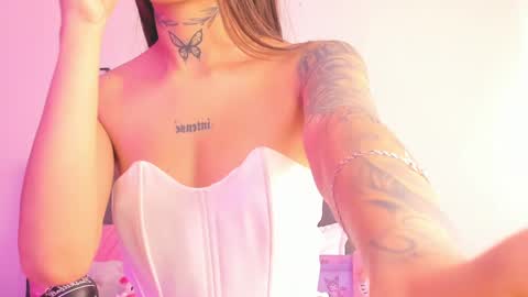 Andrea  online show from January 21, 1:54 pm