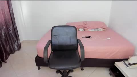 Andrea online show from February 12, 8:29 pm