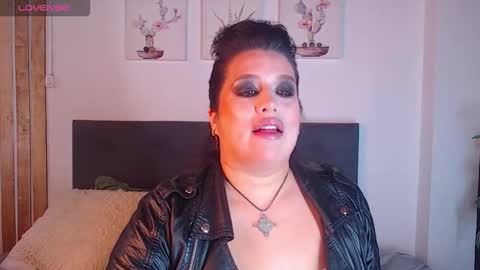 Snapshot of andrea_secret_ chatting on October 20, 3:39 pm ANDREA online show from October 20, 3:39 pm