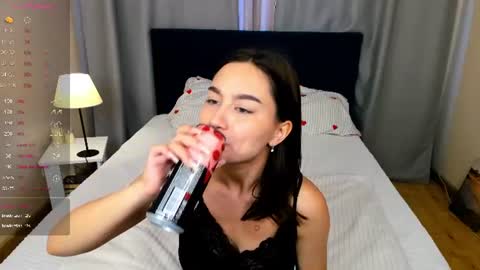 andreajohnsons online show from July 29, 1:27 am