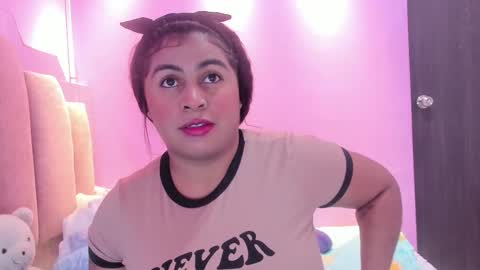 A n d r  e a S w e e t  online show from November 17, 8:00 pm