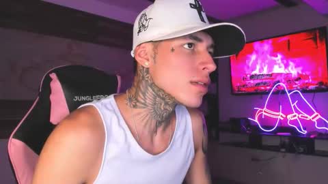 andrees_s online show from February 23, 12:40 pm